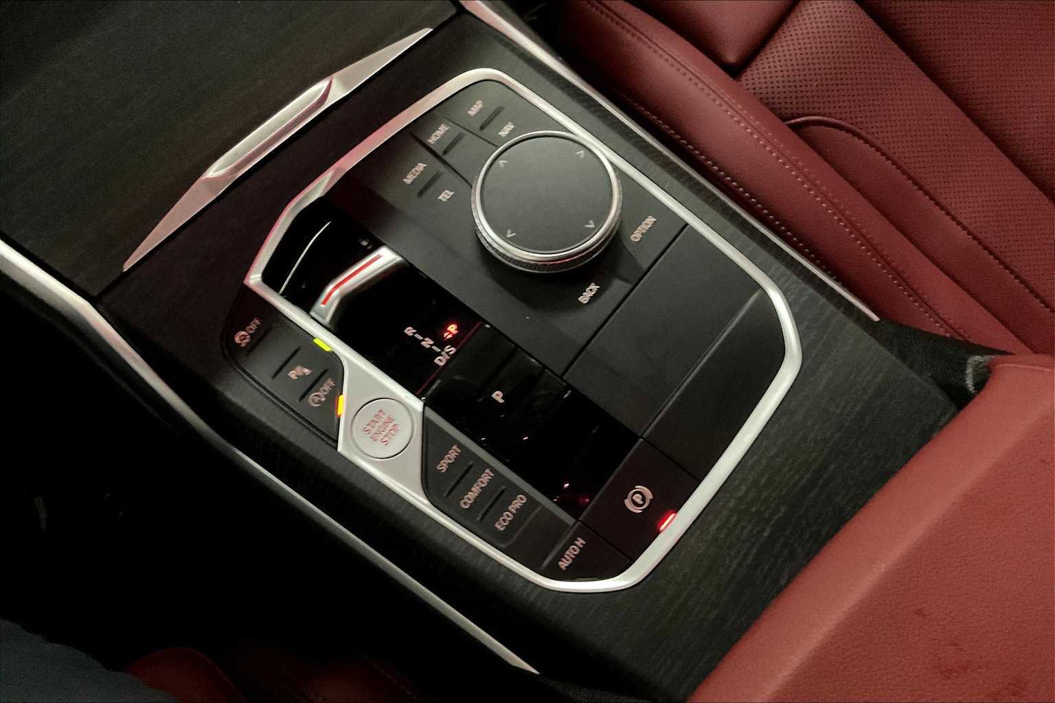 Used 2025 BMW 330i 330i w/ Premium Package image 39