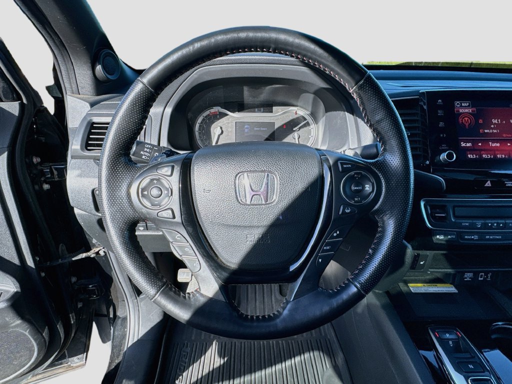 Used 2023 Honda Ridgeline Black Edition image 11