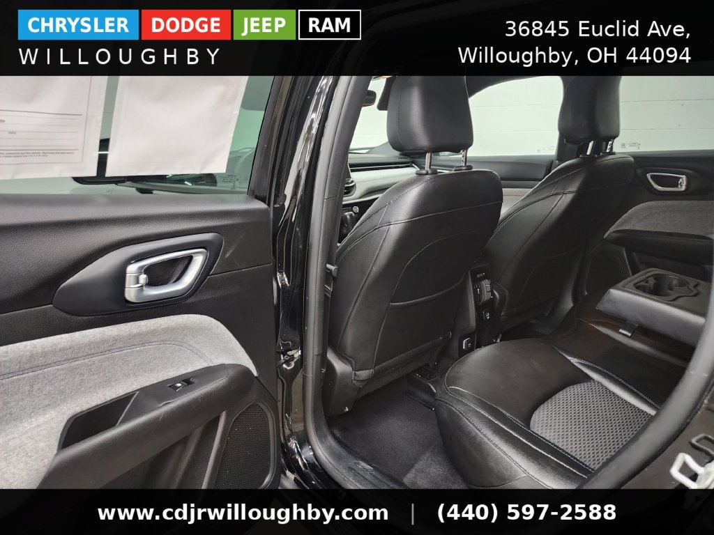 Used 2024 Jeep Compass Latitude AWD/4WD image 24