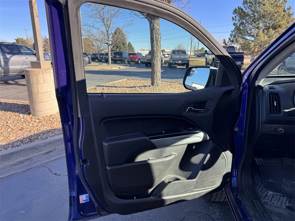 Used 2017 Chevrolet Colorado LT image 6