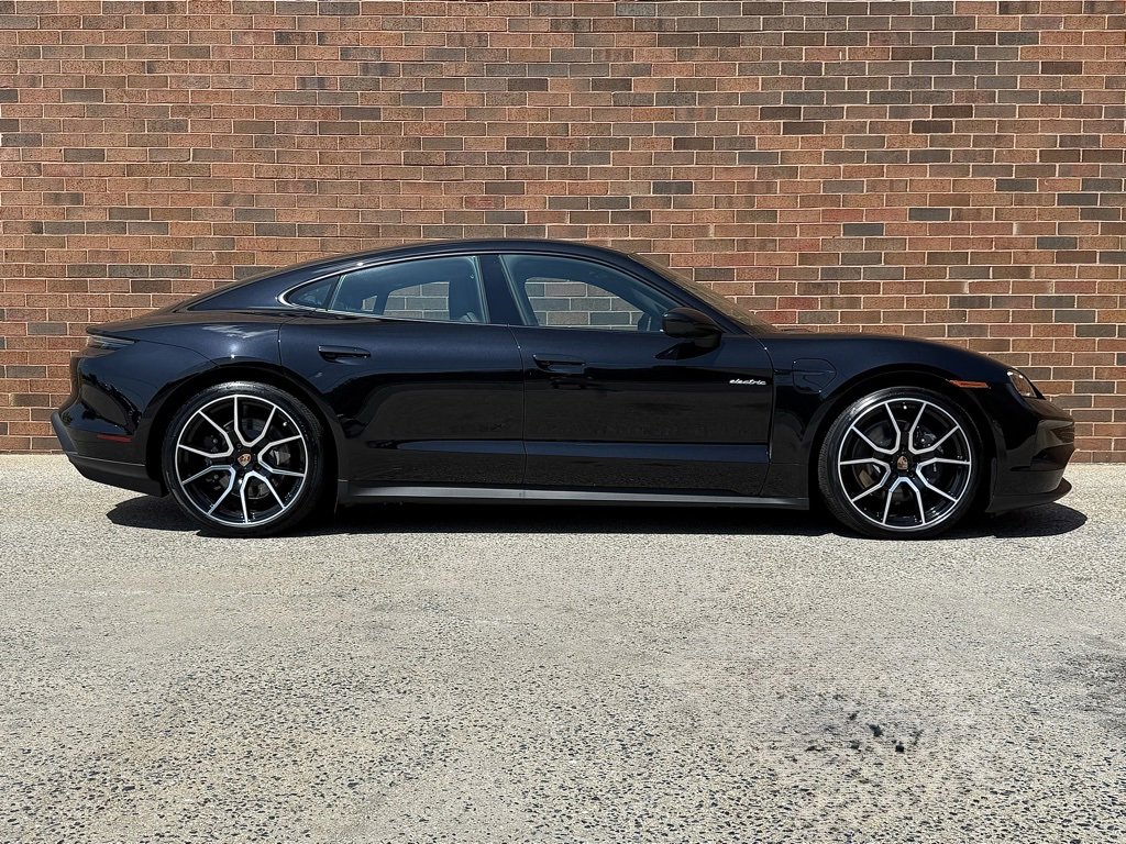 New 2025 Porsche Taycan image 8