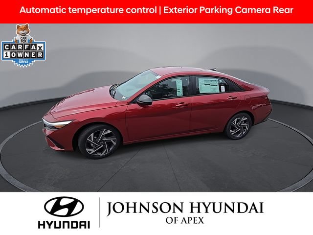 Certified 2025 Hyundai Elantra Sport FWD image 4