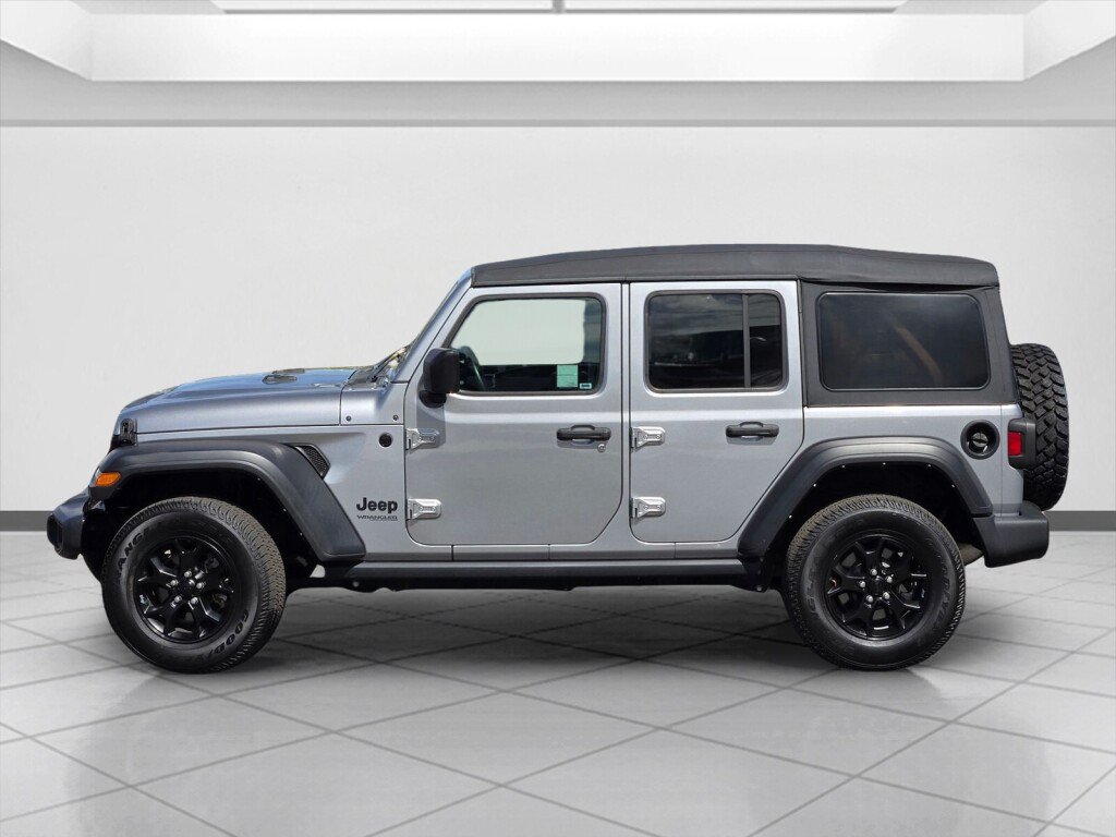 Used 2021 Jeep Wrangler Unlimited Sport AWD/4WD image 8