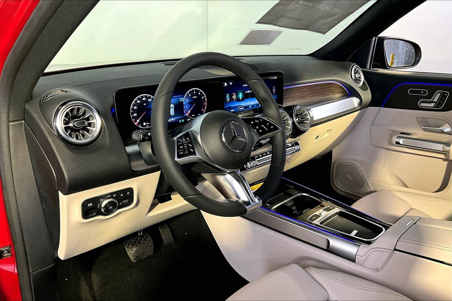 New 2026 Mercedes-Benz GLB 250 4MATIC image 9