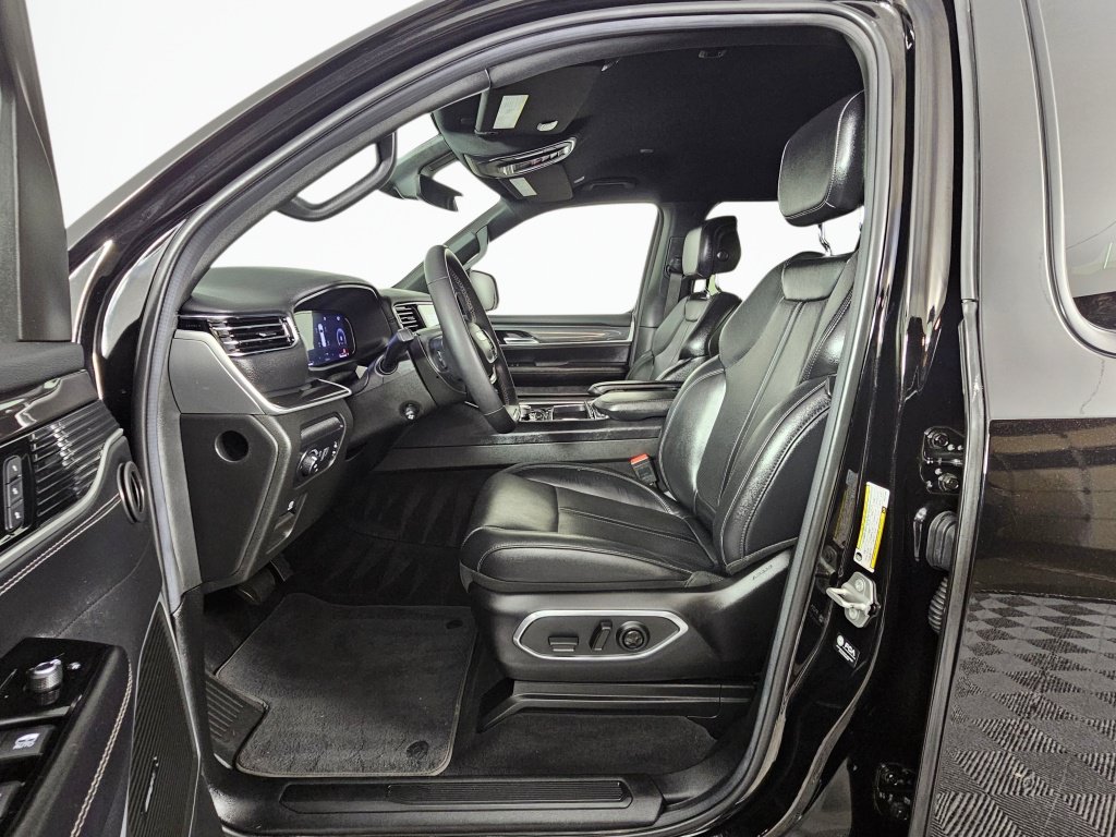 Used 2022 Jeep Wagoneer Series I AWD/4WD image 21