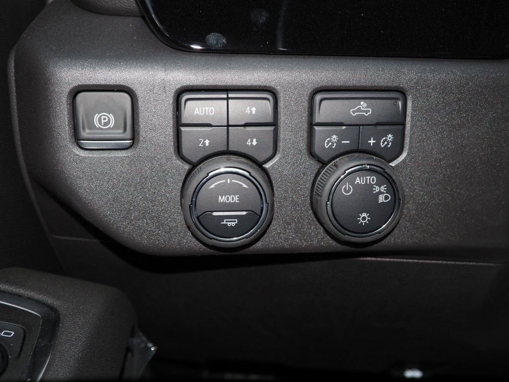 New 2025 Chevrolet Silverado 1500 LT w/ Z71 Off-Road Package image 13