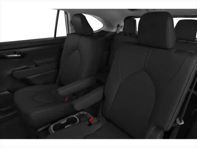 Used 2020 Toyota Highlander XLE AWD/4WD image 9