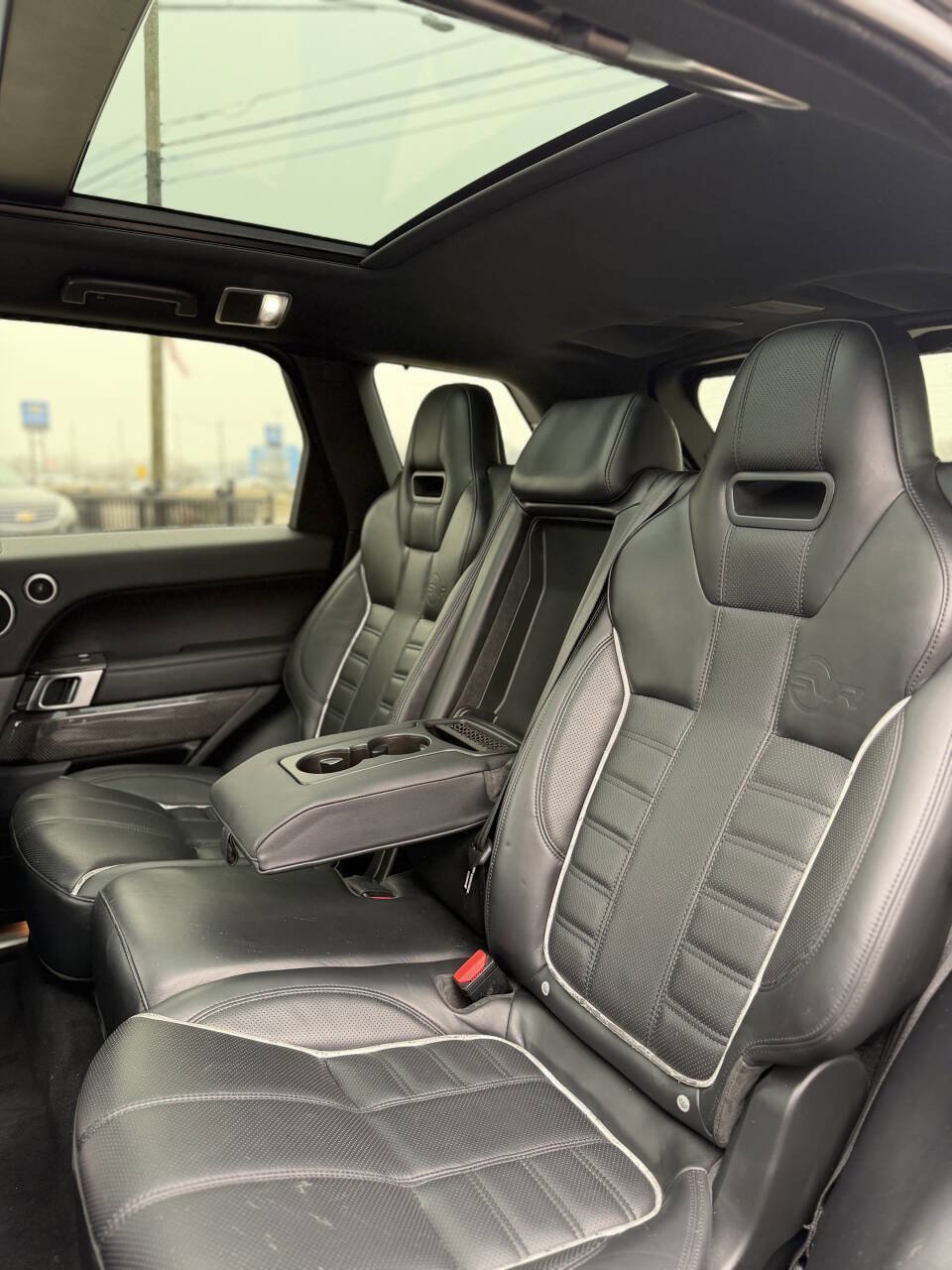 Used 2015 Land Rover Range Rover Sport SVR AWD/4WD image 12
