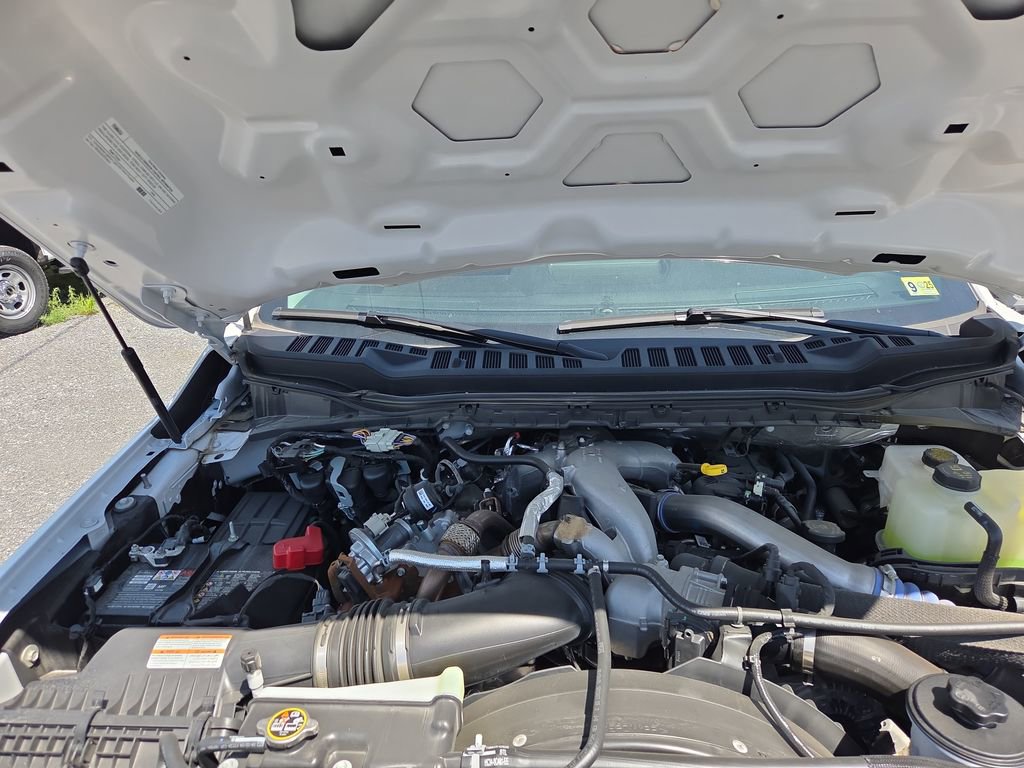 New 2024 Ford F350 XL w/ XL Chrome Package image 27