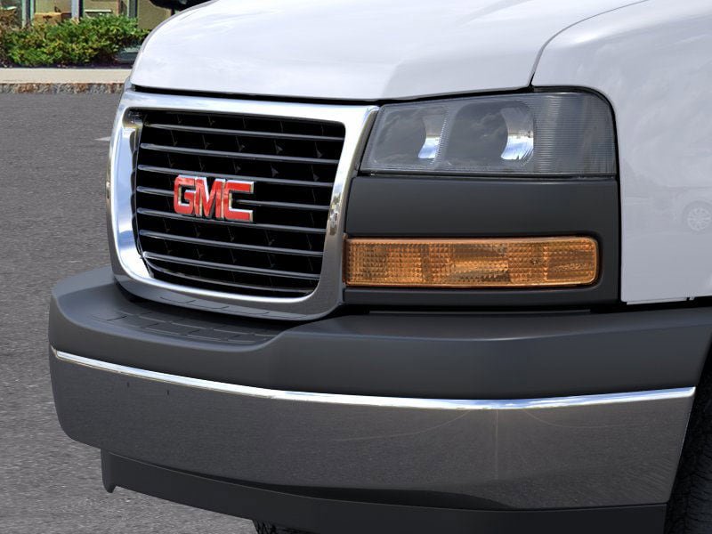 New 2025 GMC Savana 4500 w/ Power Convenience Package RWD image 33