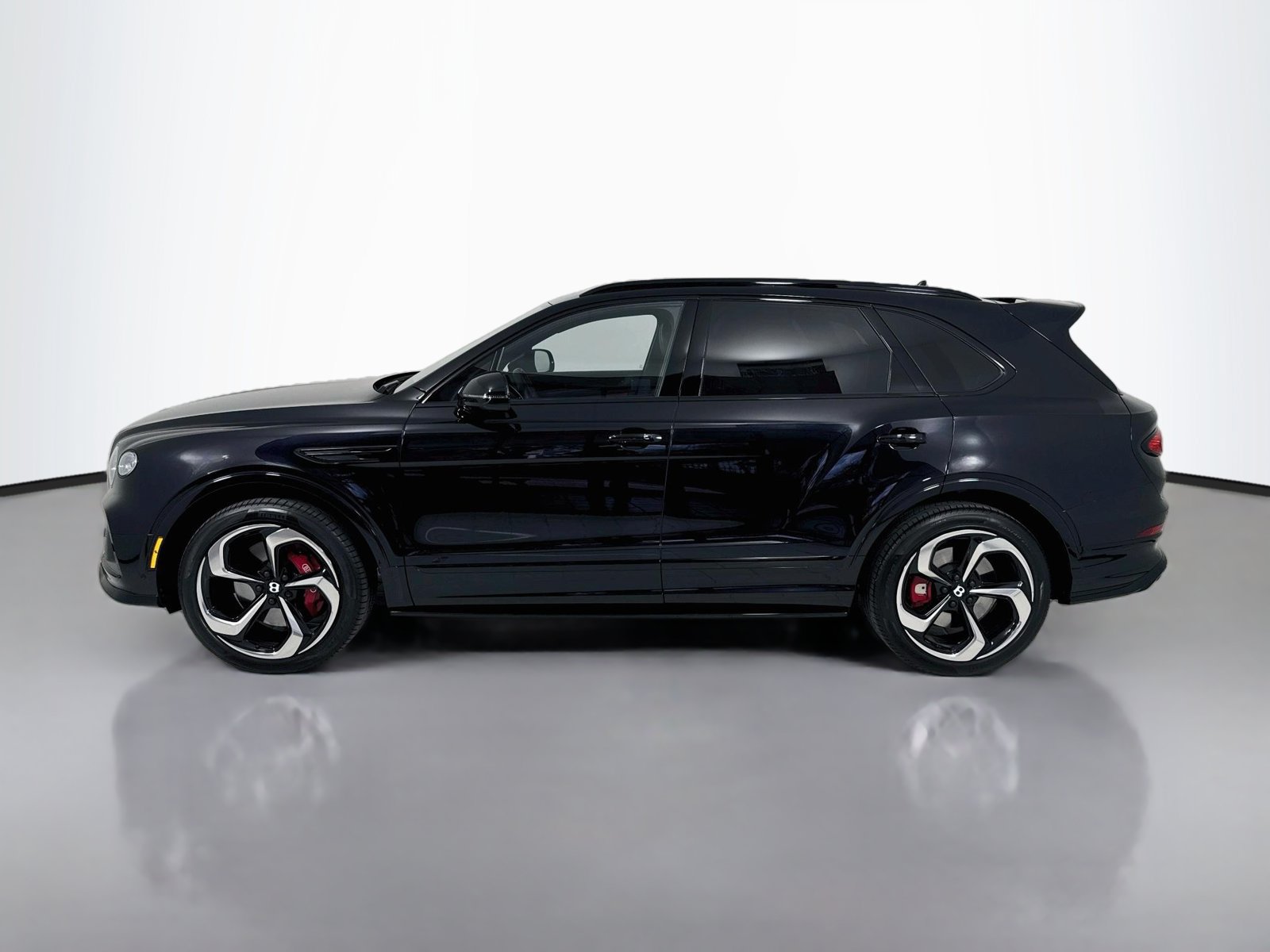Certified 2023 Bentley Bentayga AWD/4WD image 6