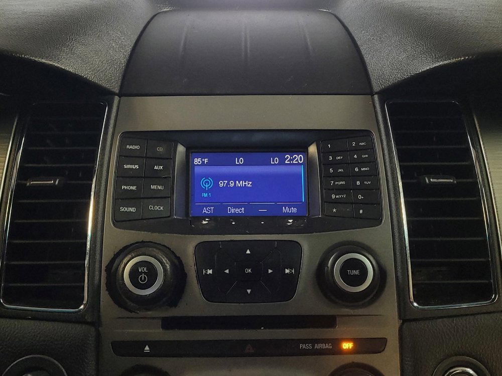 Used 2017 Ford Taurus SEL image 25