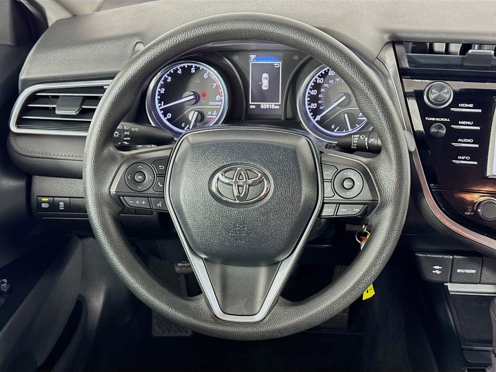 Used 2018 Toyota Camry LE image 34