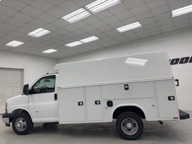 New 2026 Chevrolet Express 3500 w/ Power Convenience Package RWD image 8
