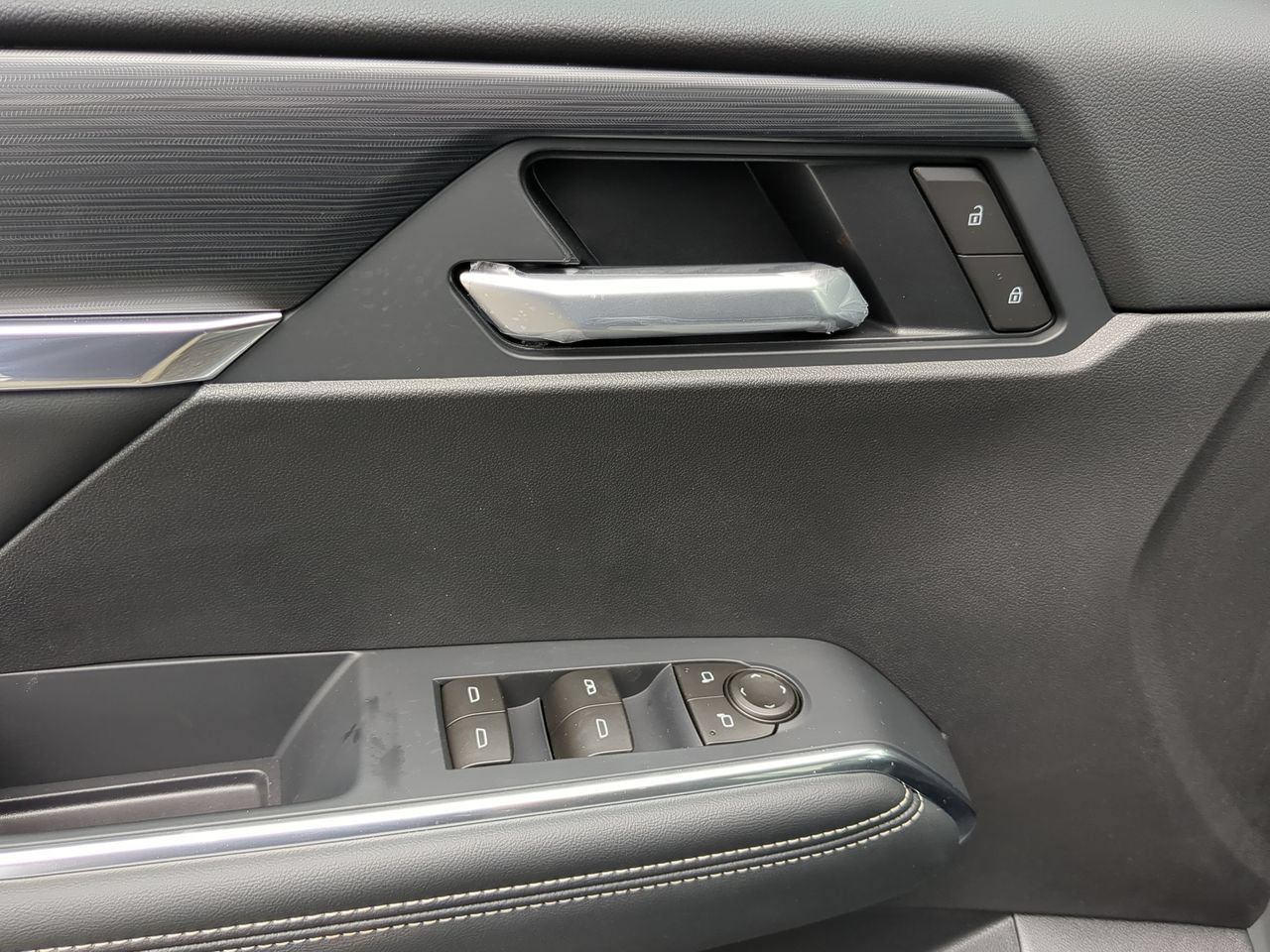 New 2026 GMC Acadia Elevation w/ Black Edition FWD image 24