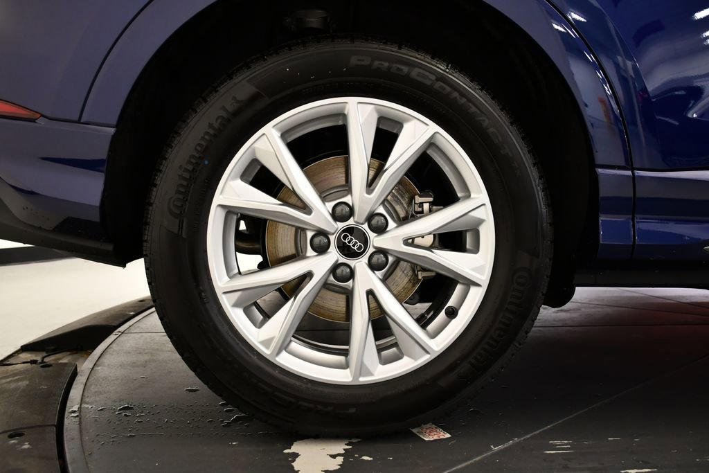 Used 2025 Audi Q3 2.0T Premium w/ Convenience Package image 16