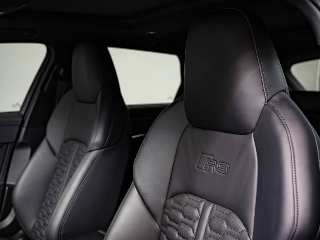Used 2023 Audi RS 6 AWD/4WD image 23