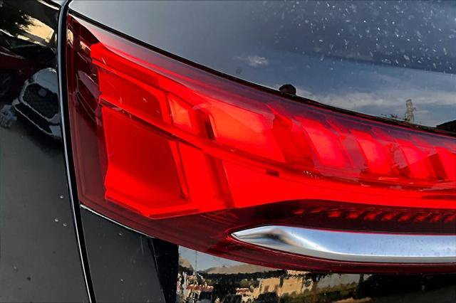 Certified 2025 Audi Q7 3.0T Premium Plus AWD/4WD image 29