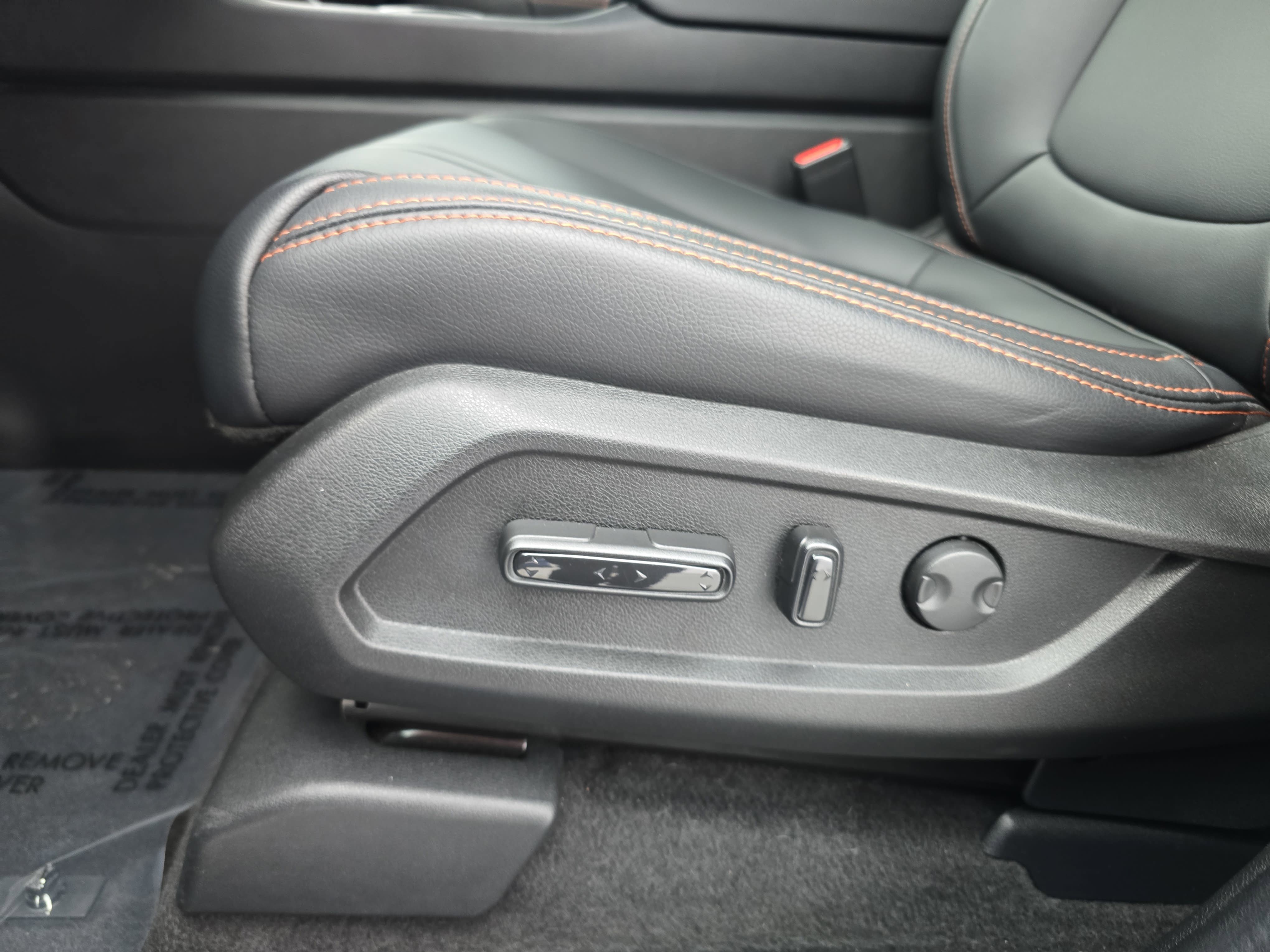 Used 2023 Honda Pilot TrailSport image 30