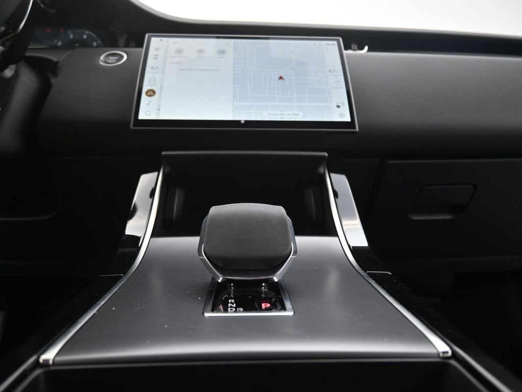 Used 2025 Land Rover Range Rover Evoque Dynamic SE image 23