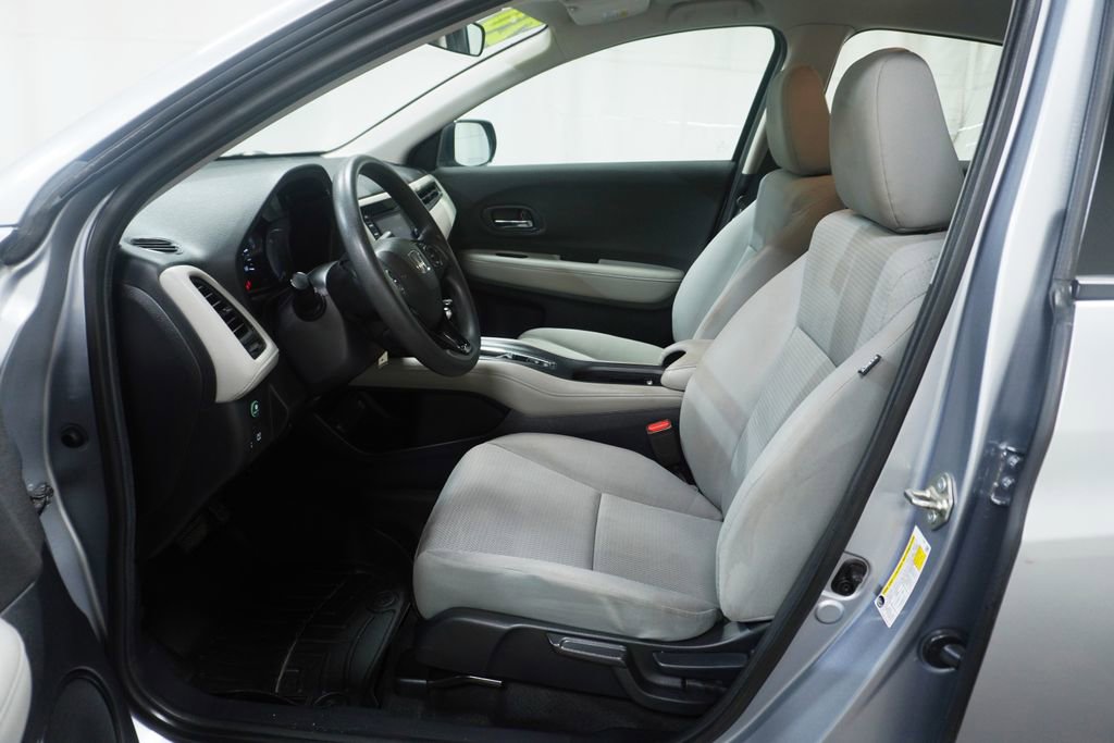 Used 2020 Honda HR-V LX image 11