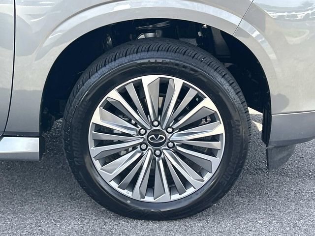 Certified 2025 INFINITI QX80 Sensory image 9