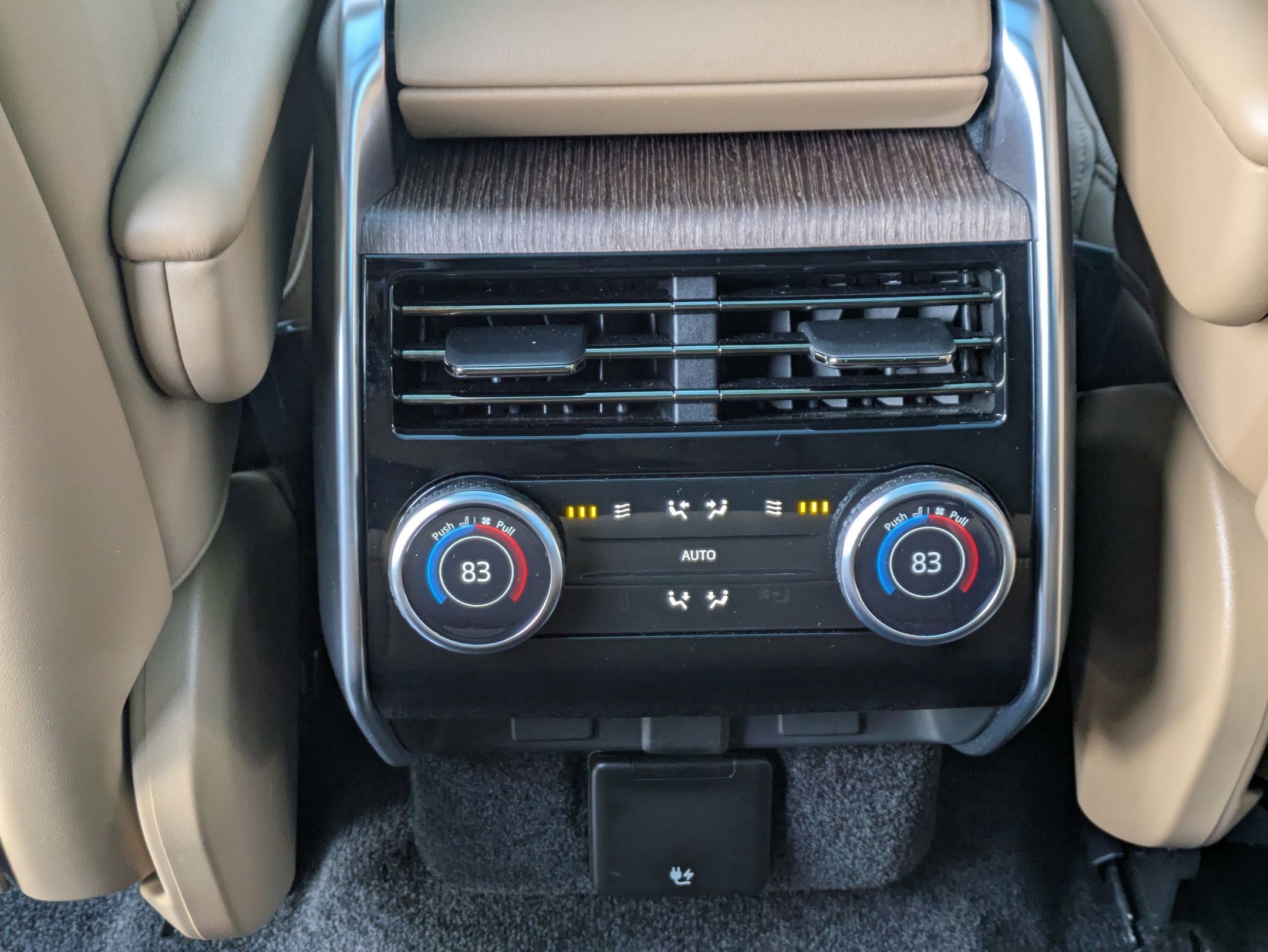 Certified 2023 Land Rover Range Rover SE image 26