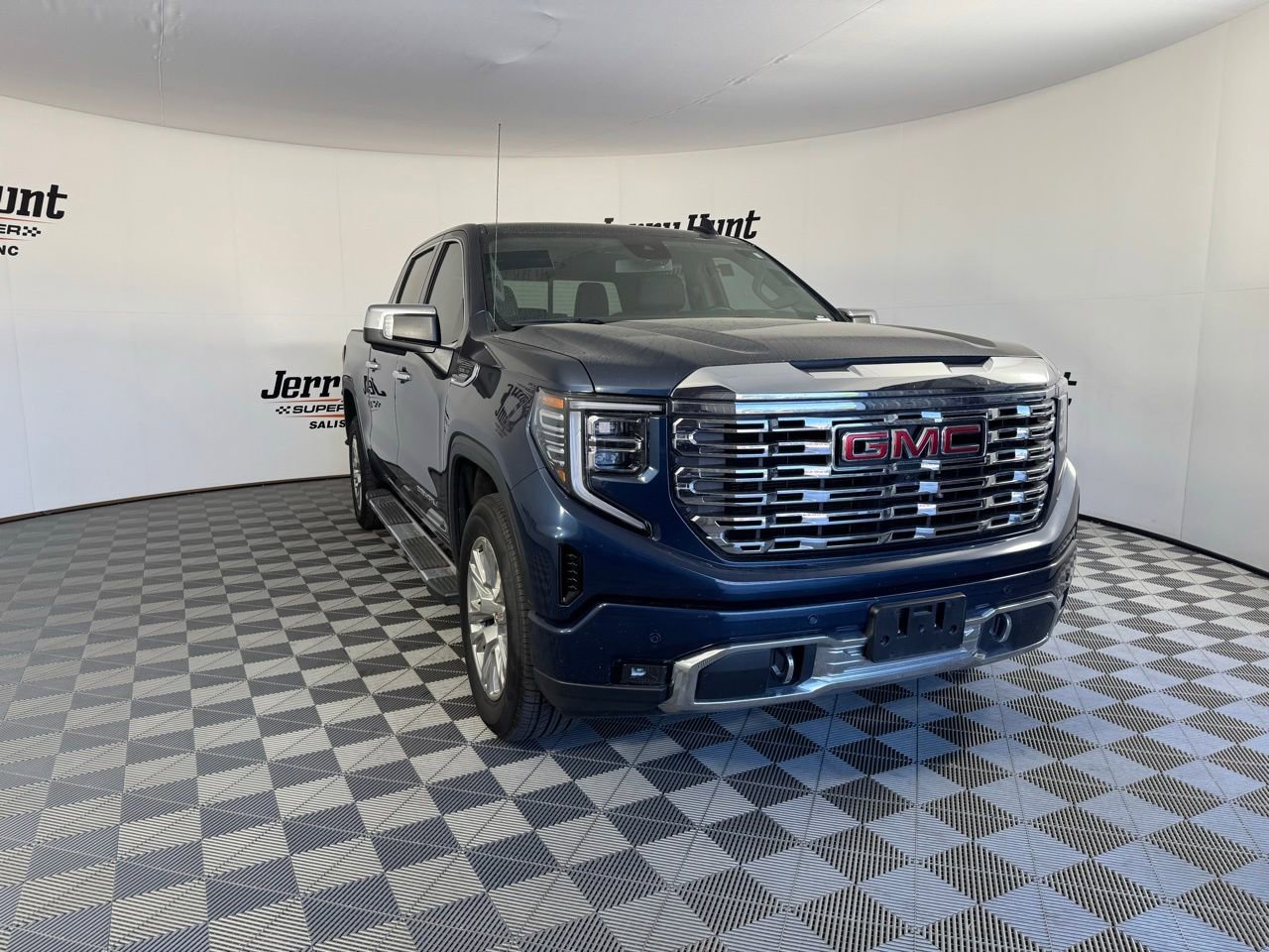 Used 2022 GMC Sierra 1500 Denali image 7