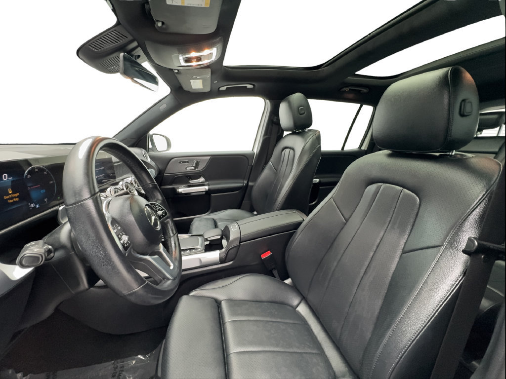 Used 2022 Mercedes-Benz EQB 300 4MATIC image 21