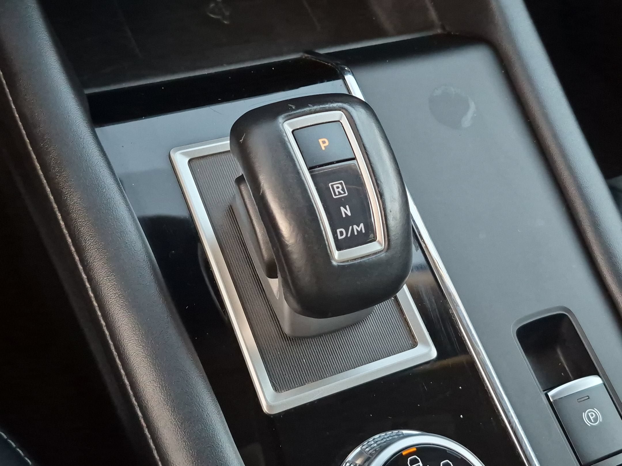 Used 2024 Mitsubishi Outlander SE FWD image 19