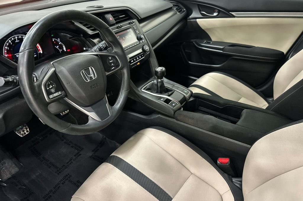 Used 2018 Honda Civic Sport image 10
