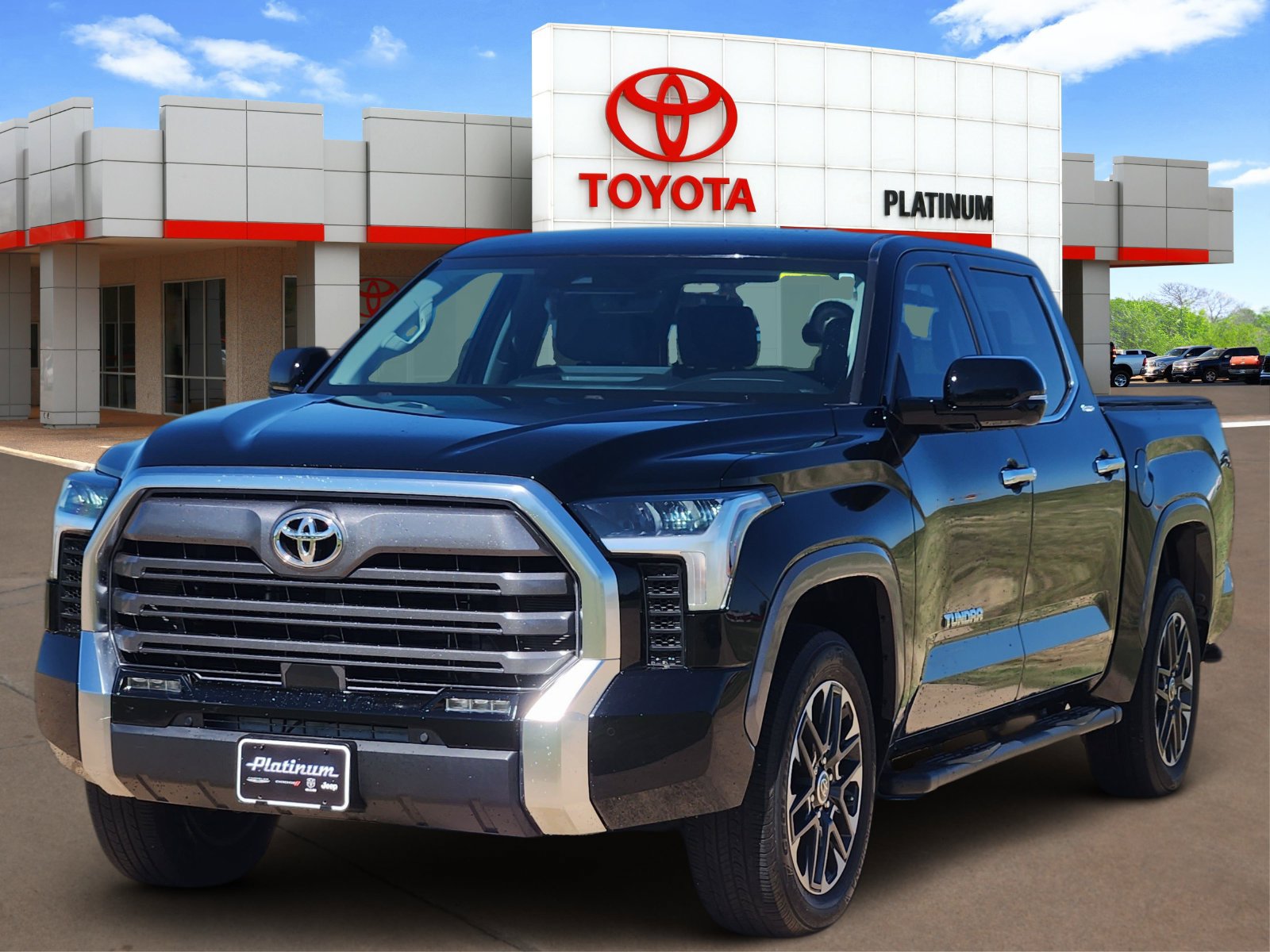 Used 2024 Toyota Tundra Limited w/ Power Package AWD/4WD image 2