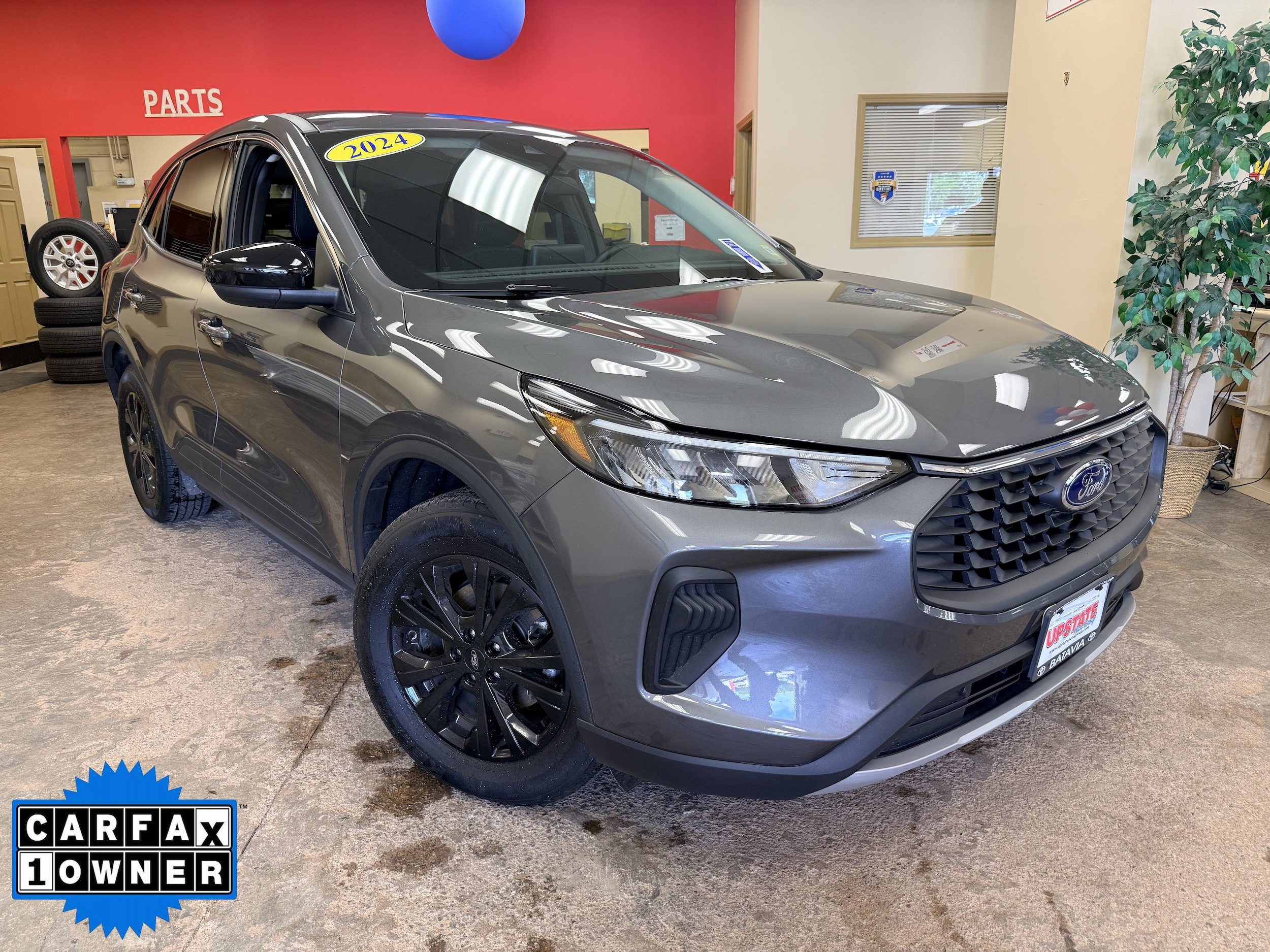 Used 2024 Ford Escape Active AWD/4WD image 1
