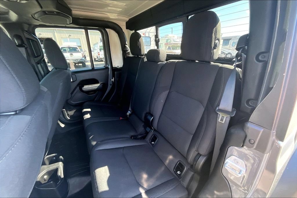Used 2023 Jeep Gladiator Sport AWD/4WD image 26