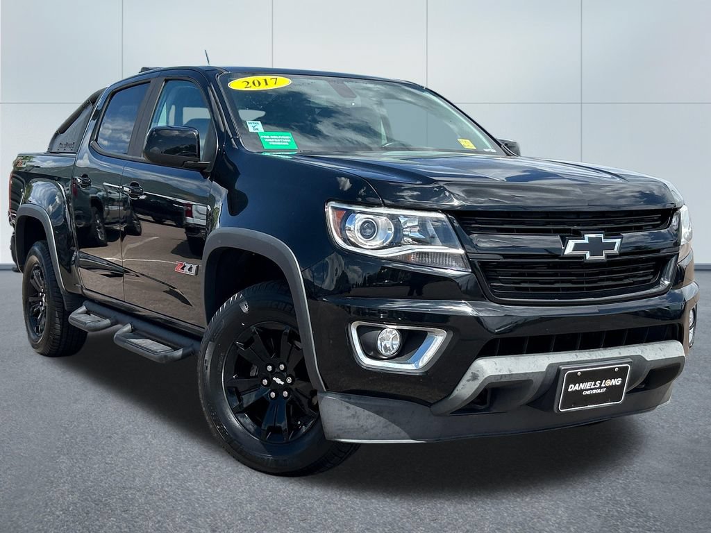 Used 2017 Chevrolet Colorado Z71 w/ Z71 Midnight Edition AWD/4WD image 36