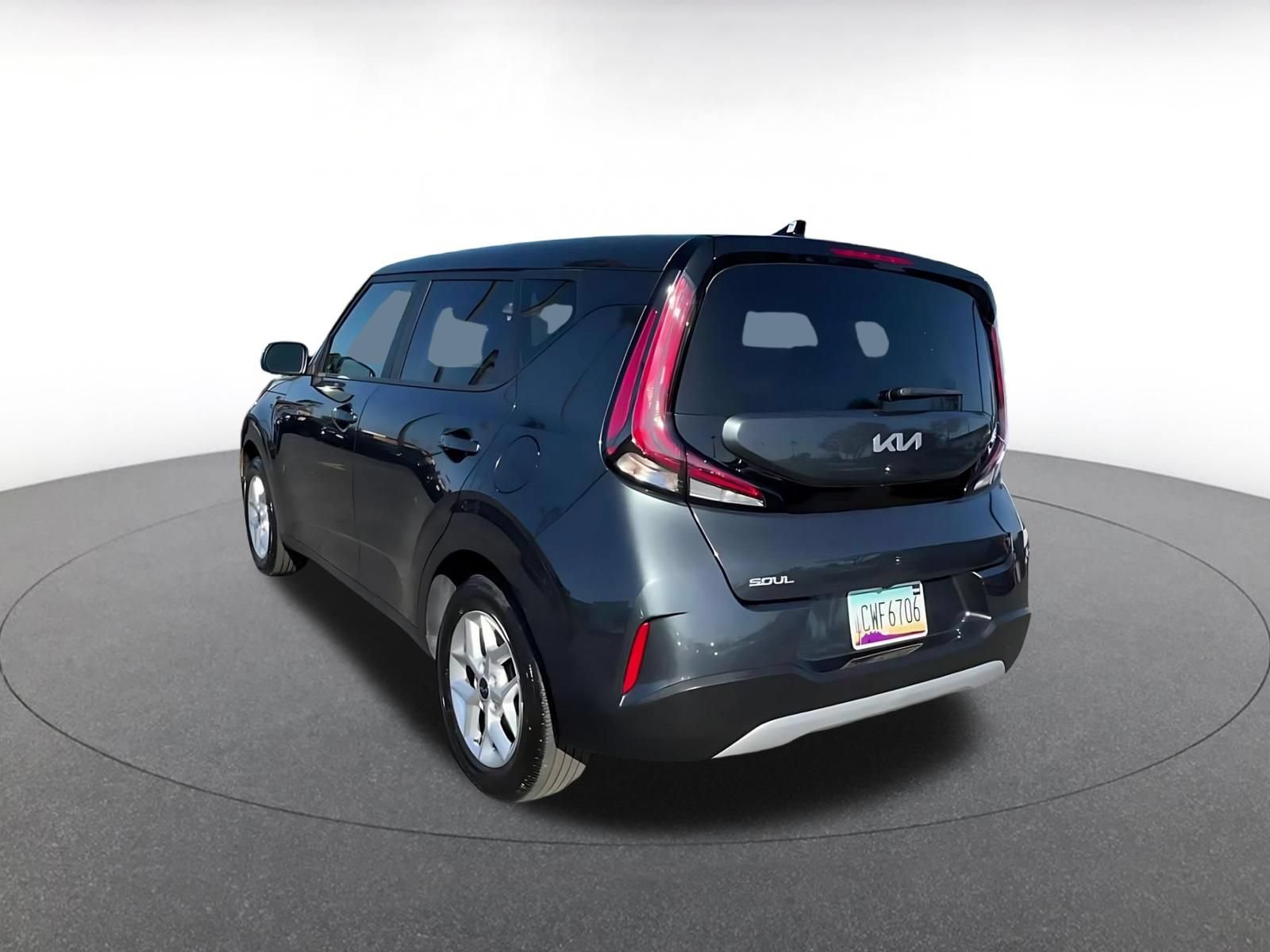Used 2025 Kia Soul LX w/ LX Technology Package FWD image 11