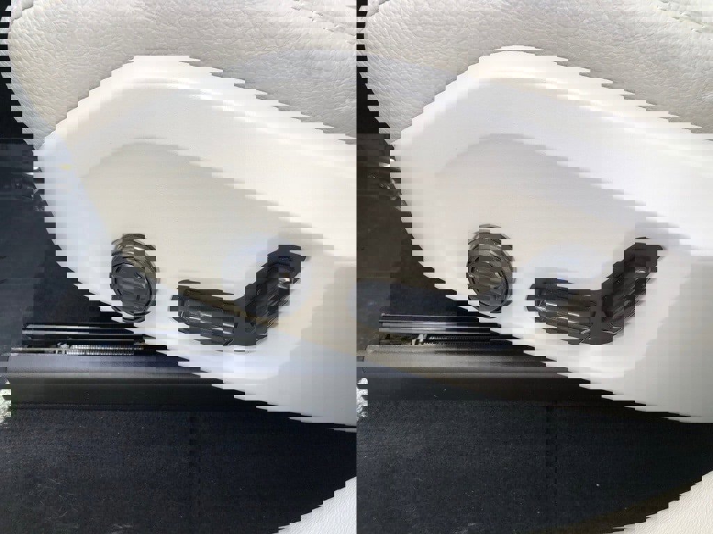 Used 2023 Volvo XC60 T8 Plus image 14