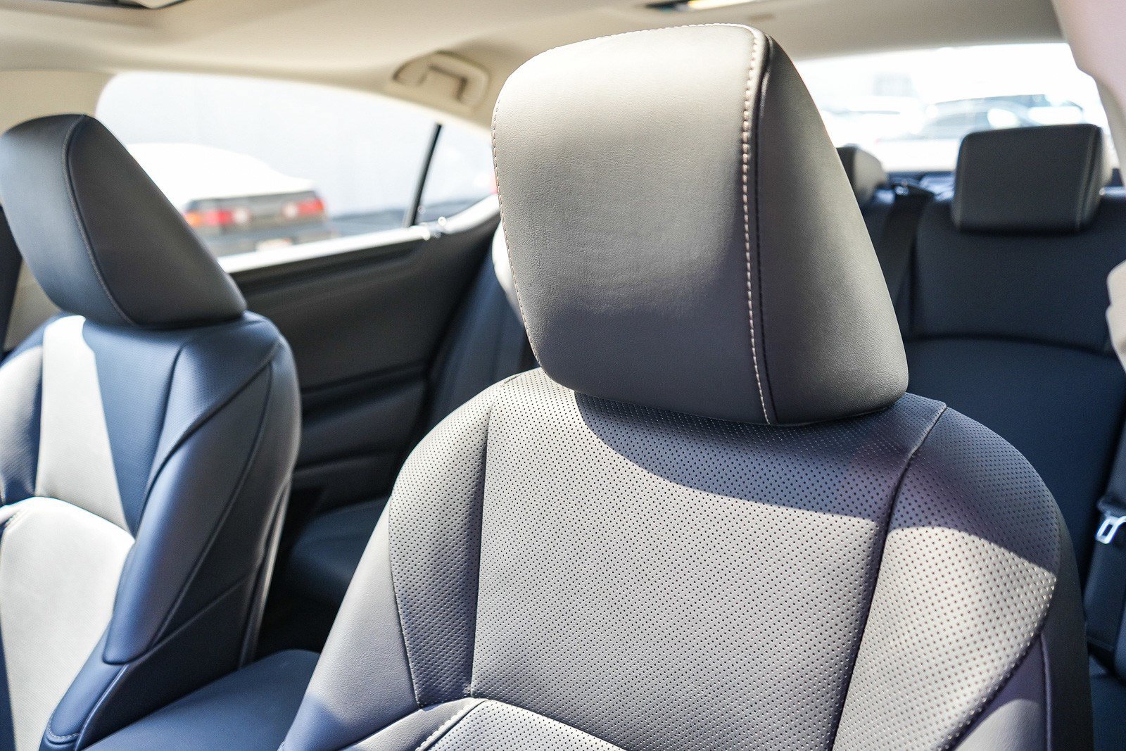 Used 2022 Lexus ES 300h w/ Premium Package FWD image 24