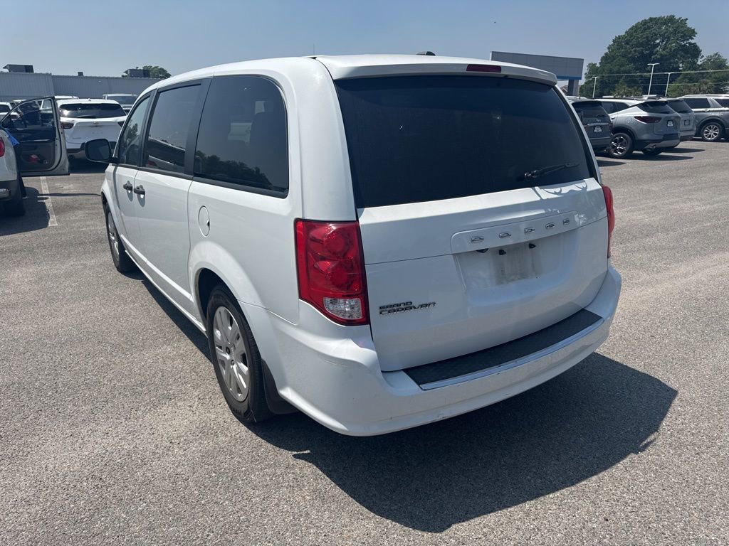 Used 2020 Dodge Grand Caravan SE w/ UConnect Hands-Free Group FWD image 9