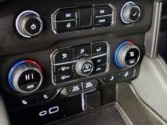 Used 2023 Chevrolet Suburban LT w/ Luxury Package image 19