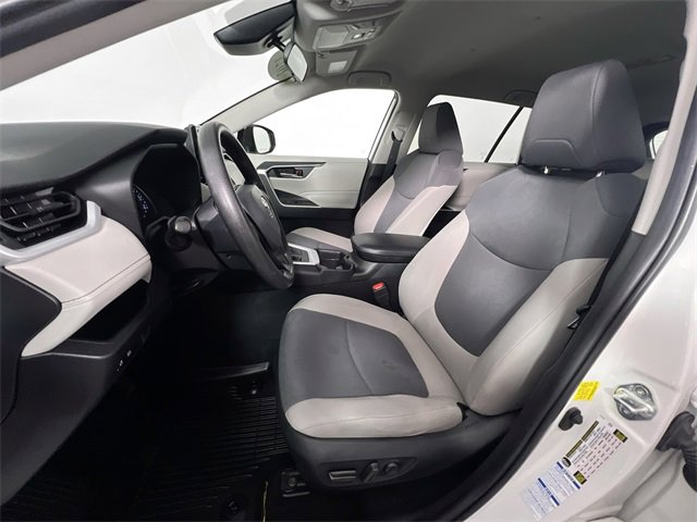 Used 2021 Toyota RAV4 XLE image 15