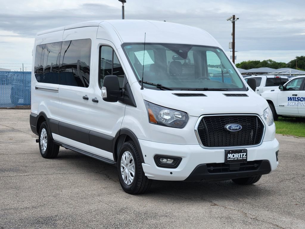 Used 2025 Ford Transit 350 XLT RWD image 3