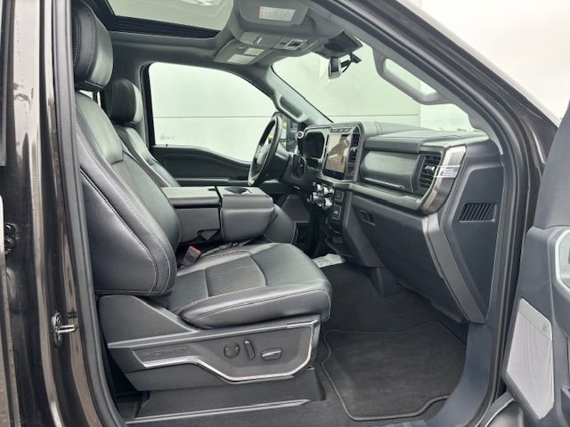 Used 2024 Ford F350 Lariat w/ Camper Package image 12