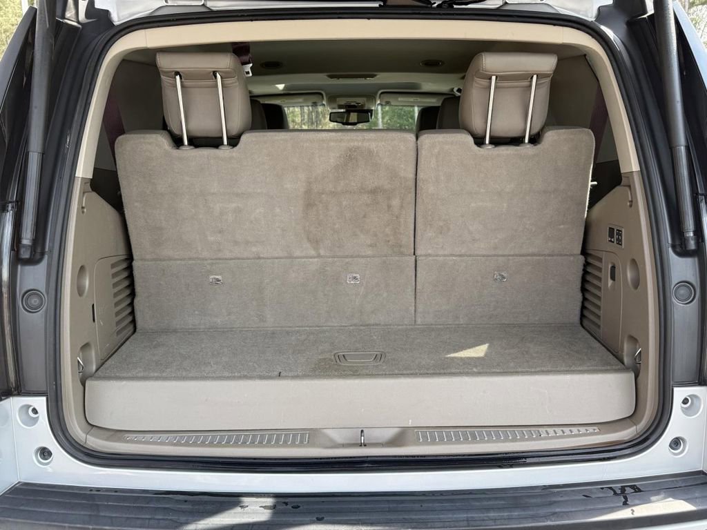 Used 2017 GMC Yukon SLT image 8
