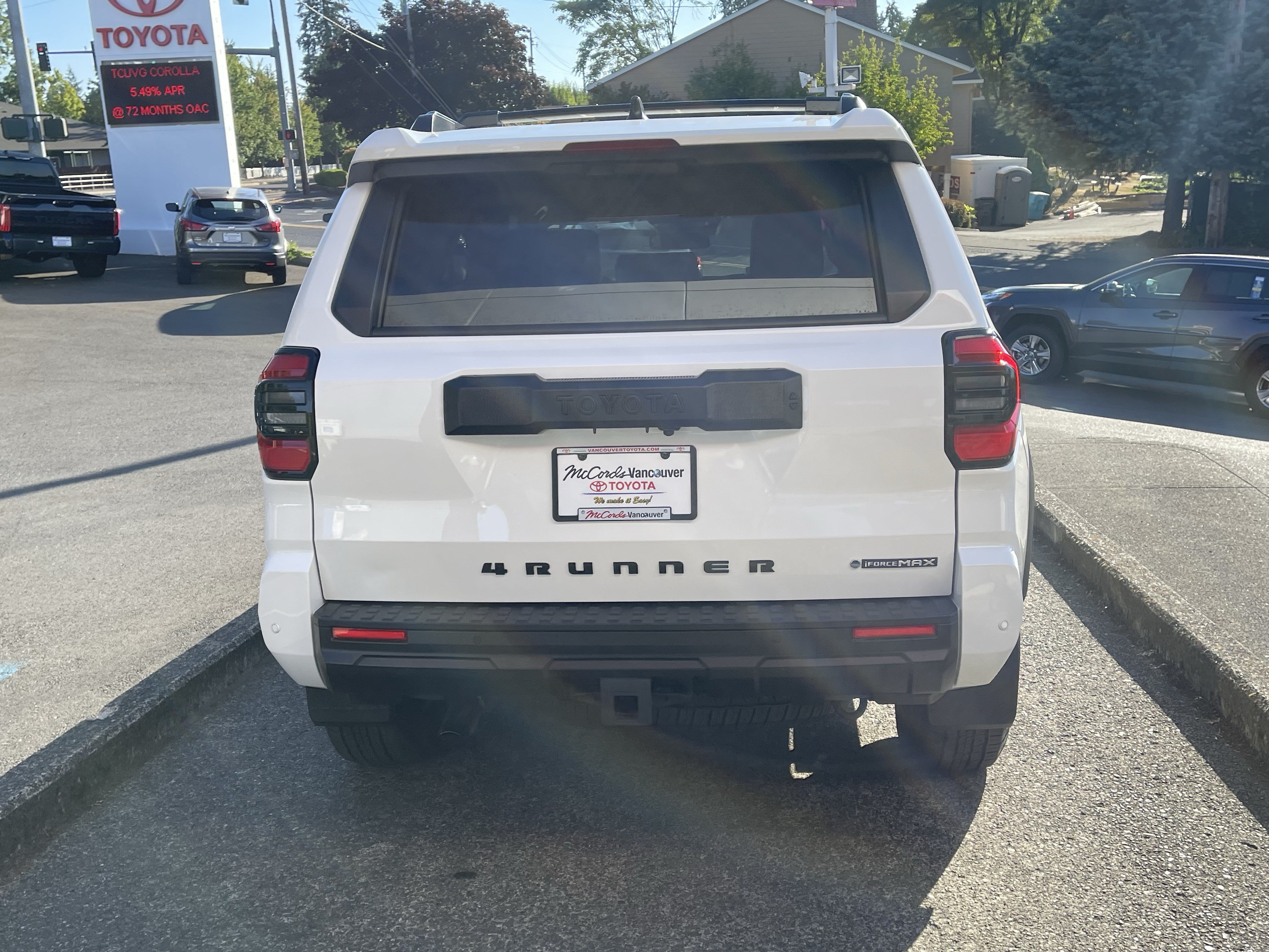 Certified 2025 Toyota 4Runner TRD Off-Road AWD/4WD image 4