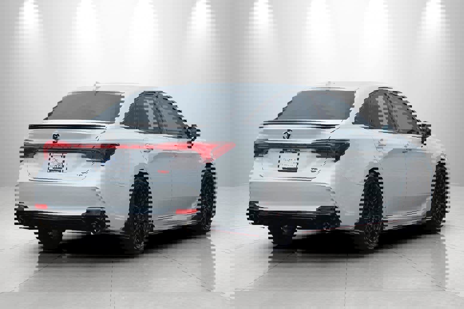 Used 2020 Toyota Avalon TRD image 2