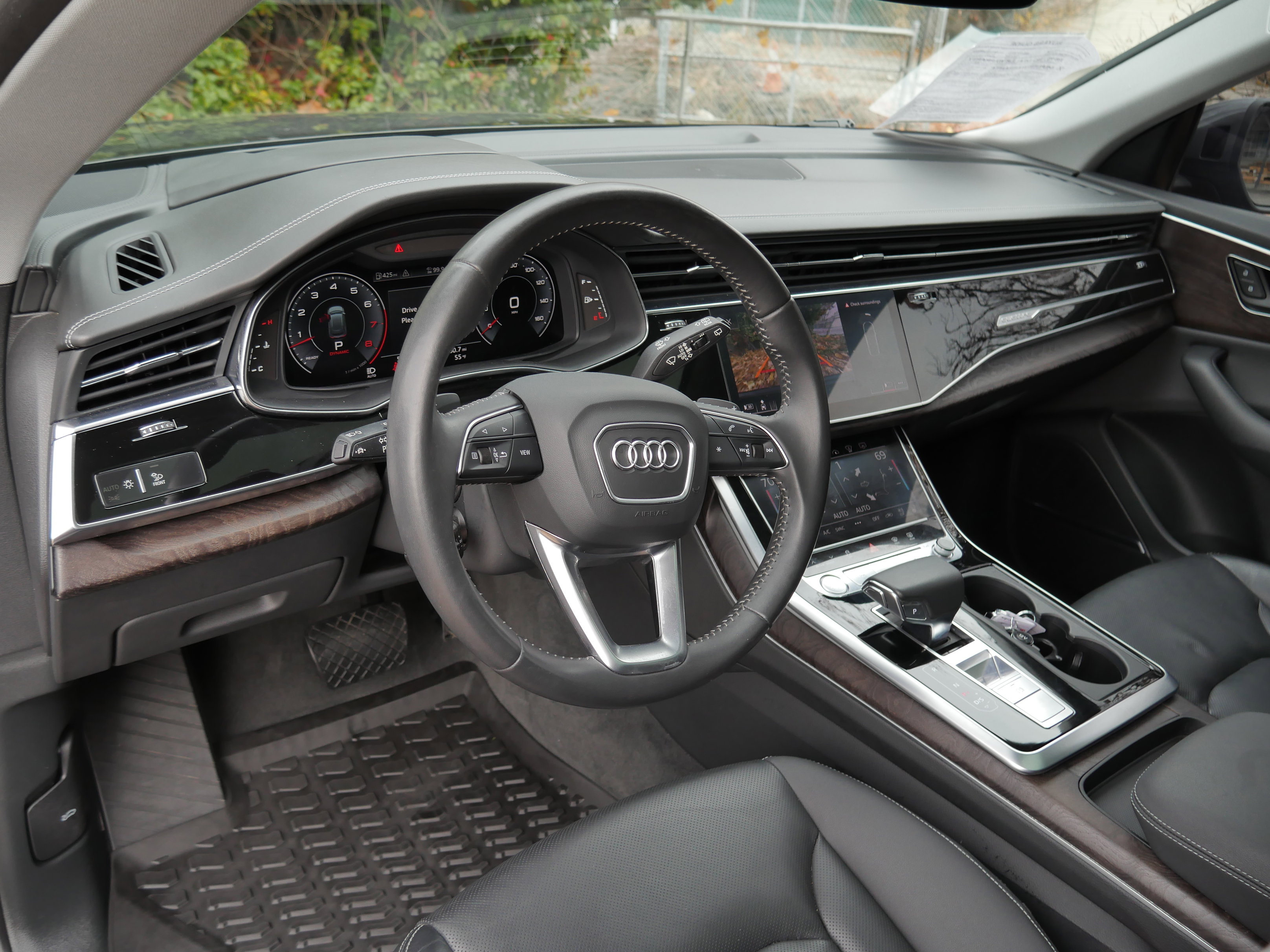 Used 2019 Audi Q8 Prestige image 4