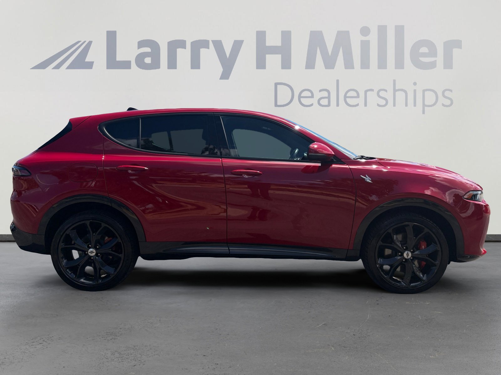 Used 2024 Dodge Hornet R/T w/ Track Pack AWD/4WD image 6