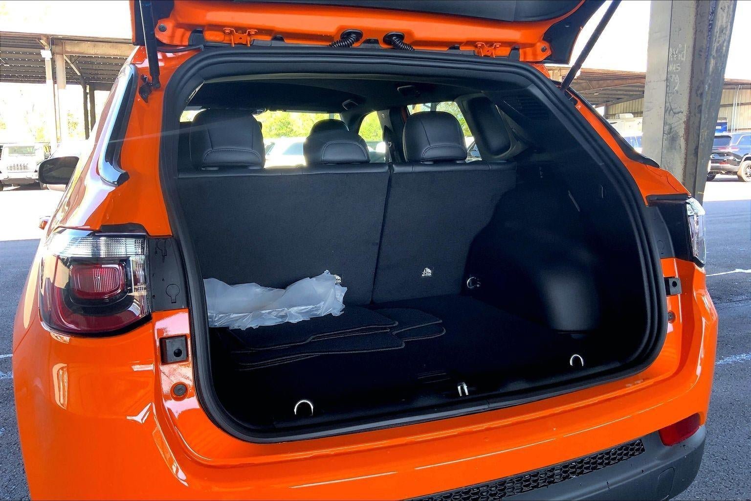 New 2026 Jeep Compass Latitude AWD/4WD image 5