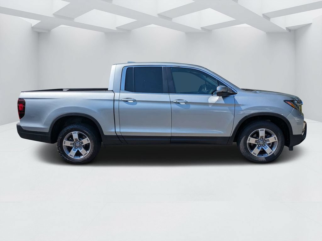 Used 2025 Honda Ridgeline RTL image 2